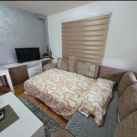 Stan Na Dan Zaga Dusana Vasiljeva 7a Lejlighed Brčko