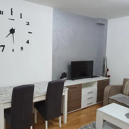 Stan Na Dan Zaga Dusana Vasiljeva 7a * Brčko